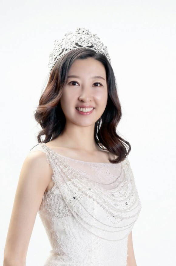 로마컬렉션과 함께하는 2015년 더룩오브더이어코리아 송지연대표