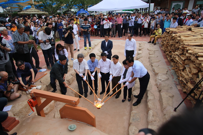 강진청자축제(가마 불지피기)