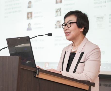 인사말하는 이미경 코이카 이사장